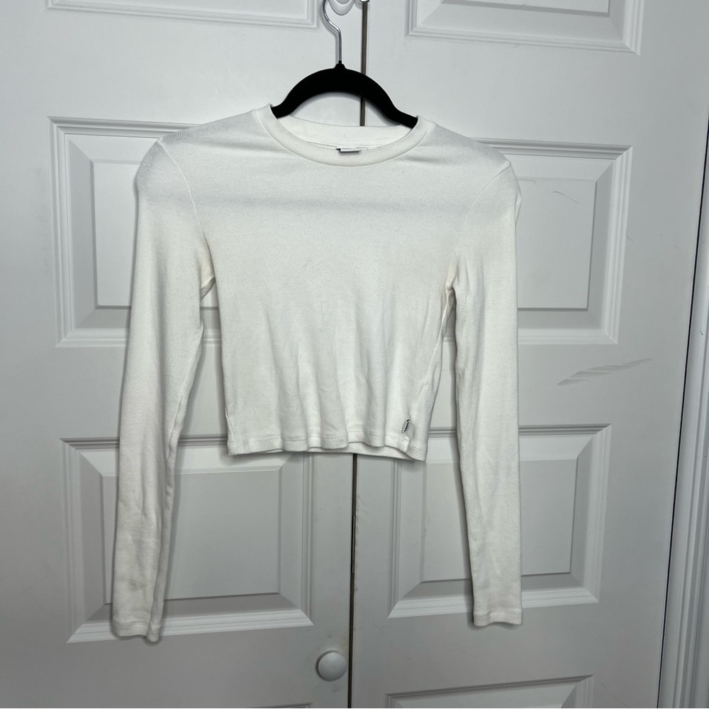 TNA Cropped Long Sleeve Top | Size S | White Ribbed Basic | Fitted